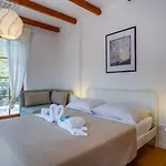 Вилла Villa Sveti Jakov *