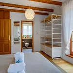 Villa Sveti Jakov *