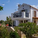 Villa Sveti Jakov Villa *