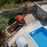 Villa Sveti Jakov *