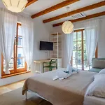 Villa Sveti Jakov Вилла Sveti Jakov