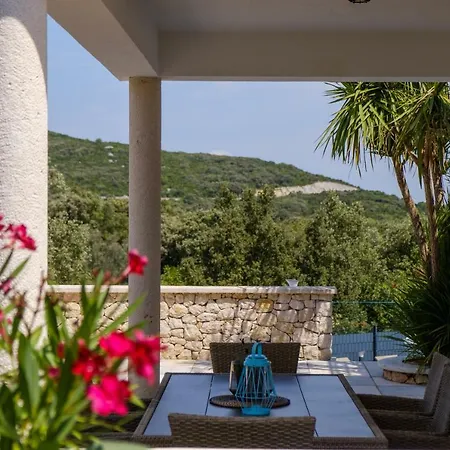 Вилла Villa Sveti Jakov Sveti Jakov