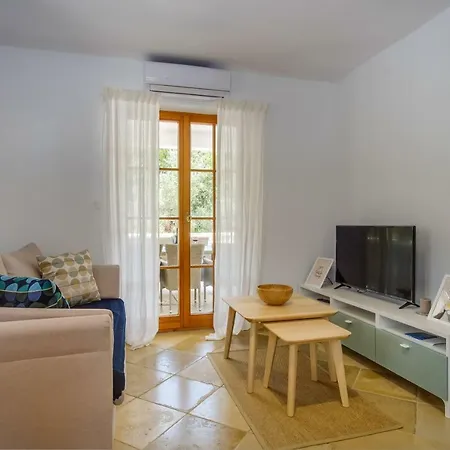 Villa Sveti Jakov * Sveti Jakov