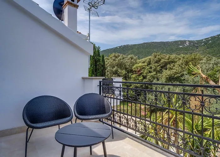 Villa Sveti Jakov Villa *