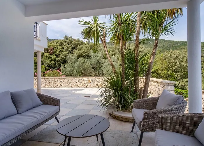 Villa Sveti Jakov * Sveti Jakov